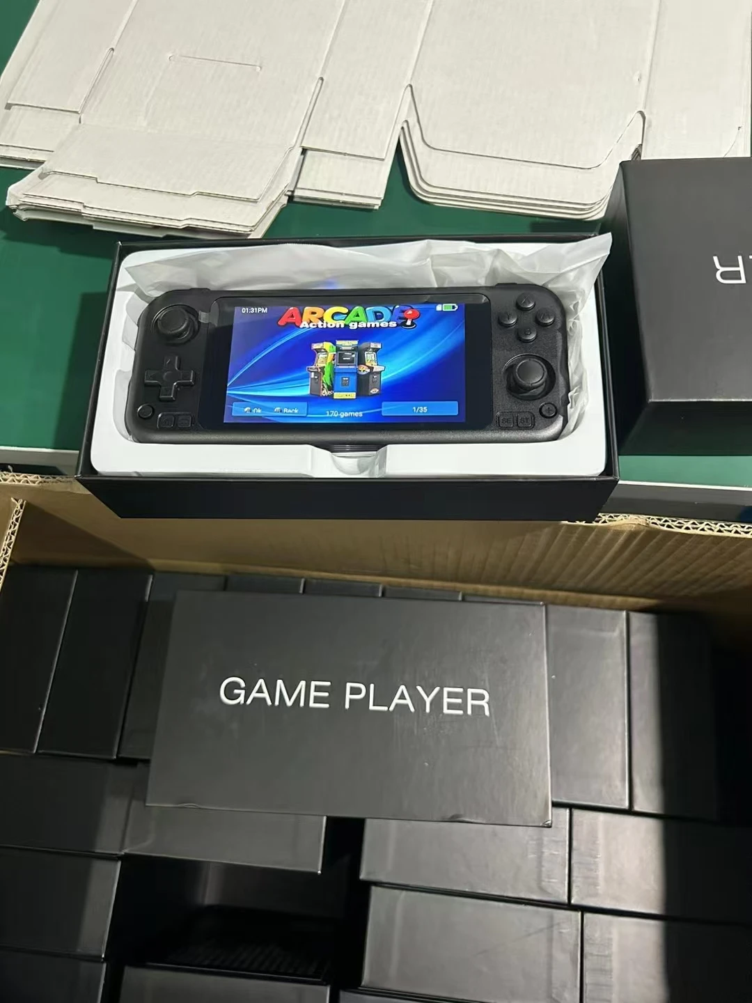 5.0 IPS Touch Screen Video Game Console RG3566 Android Open Source Handheld Game Player