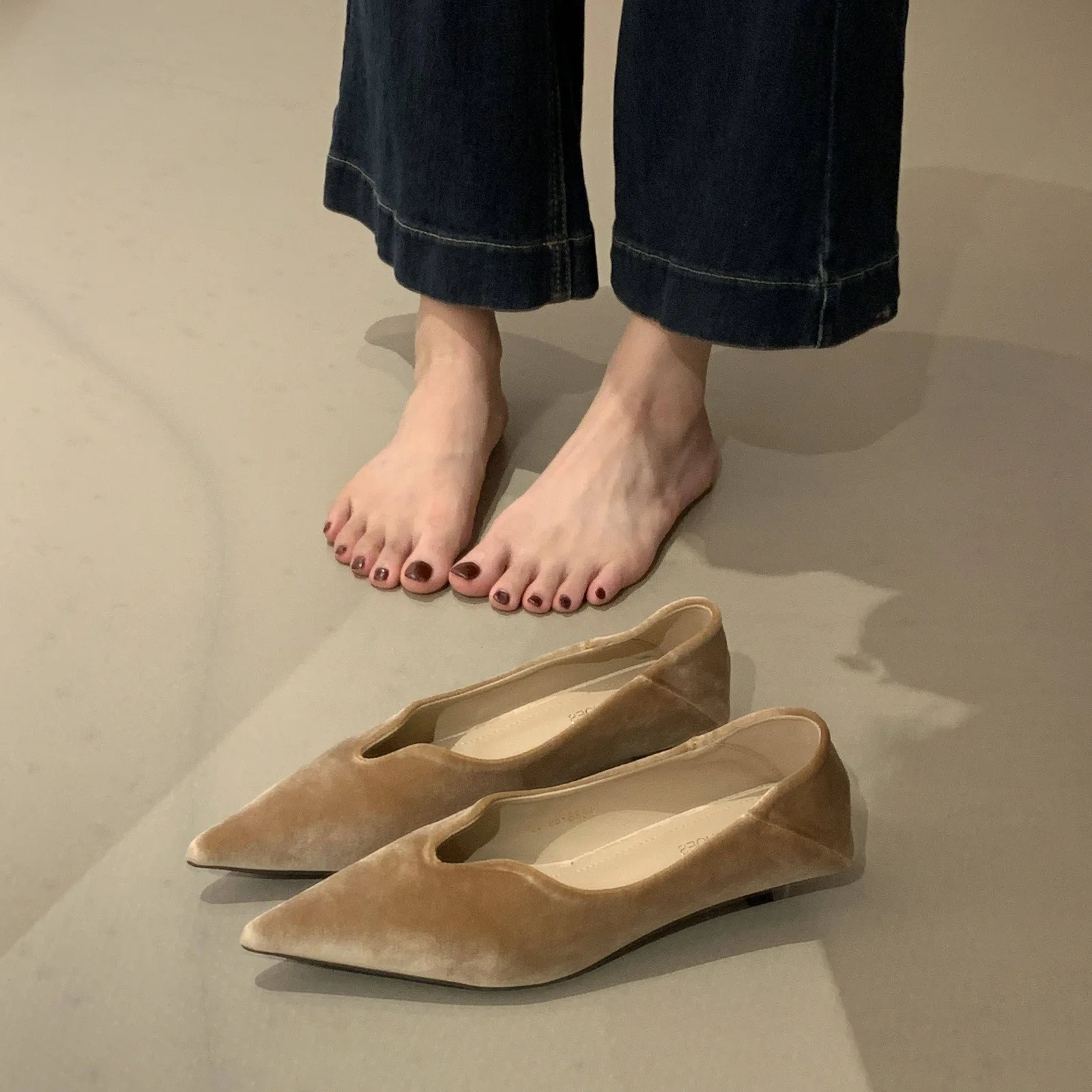 French Soft Velvet V Shape Pointed Toe High Heels Women Simple Commute Slim Feet Elegant Shallow Mouth Flats