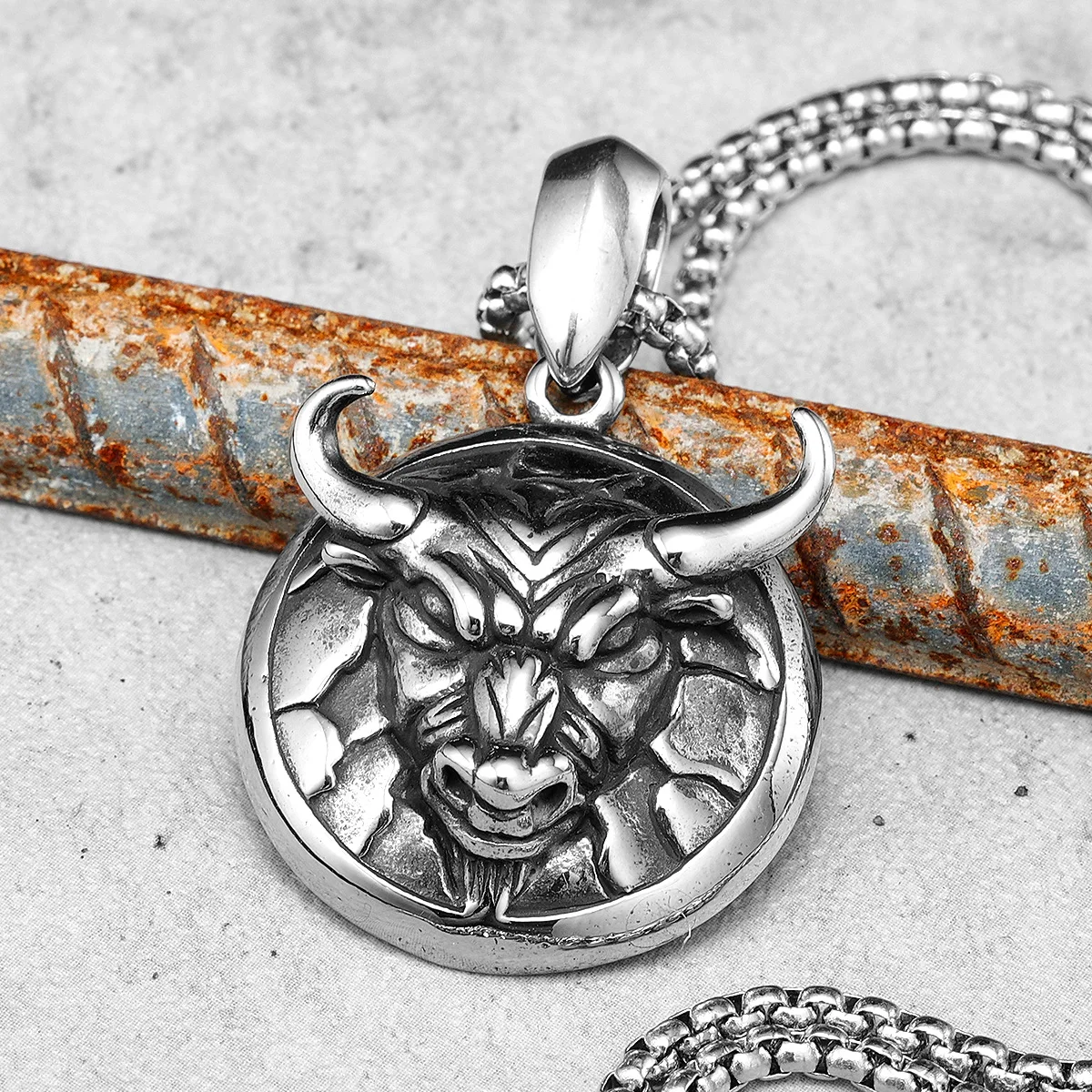 Collar con Colgante de Cabeza de Toro de Acero Inoxidable para Hombre, Símbolo de Fuerza y Resistencia para Gimnasio, Joyería Punk Animal, Regalo al por Mayor