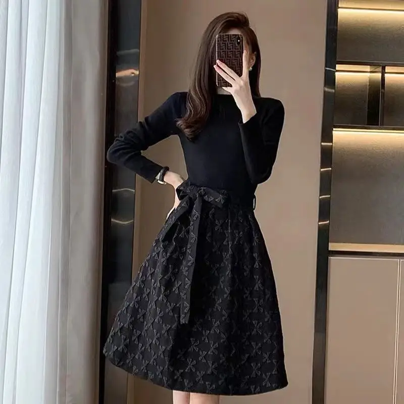 

Fake Two Spring and Autumn New German Velvet Dresses with Long Sleeves Versatile Fashionable and Trendy Style, Waist Up Skirt