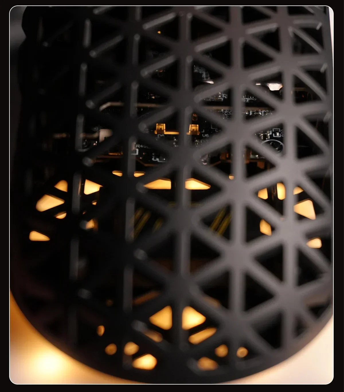 IPI Piao Float 18/88 Беспроводная мышь 8k 3 режима Bluetooth Dual 8k Carbon Hell Out Gaming Киберспорт Легкая мышь Мыши в подарок