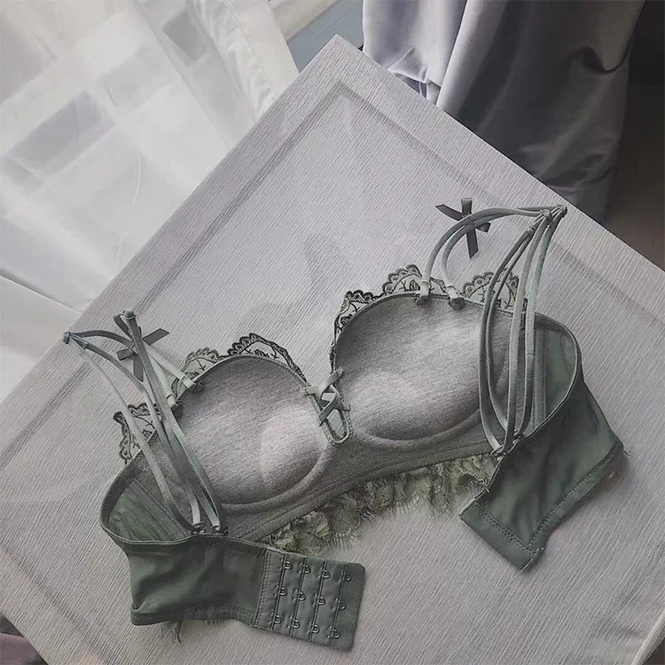 Lavender Lingerie Women Gather Small Chest Sexy No Steel Ring Bra