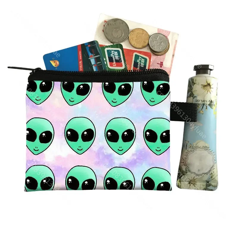 Alien L Want To Believe Pattern Coin Bag Alien Face Coin Purse Cartoon UFO Card Key Earphone Holder Small Wallet Zipper Pouch