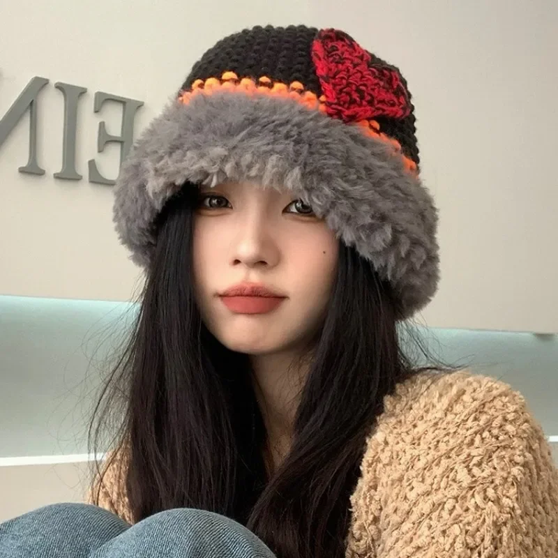 Gorro de punto grueso y cálido de felpa para mujer, gorro de pescador con bordado de corazón, sombreros de cubo Harajuku Retro Unisex para otoño e invierno