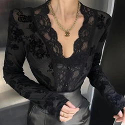 French Hepburn Sweet Spicy Hollow Out Versatile V-neck Long Sleeved Lace Shirt Women 2024 Autumn New Pure Desire Style Top