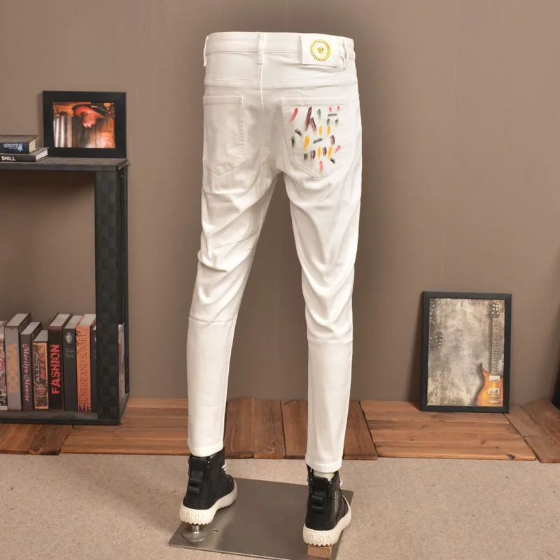 Witte Cropped Jeans Heren Eenvoudige Mode Stretch Slim Fit Voeten Gewassen Volledig Bijpassende Bedrukte Casual Kantoorbroek