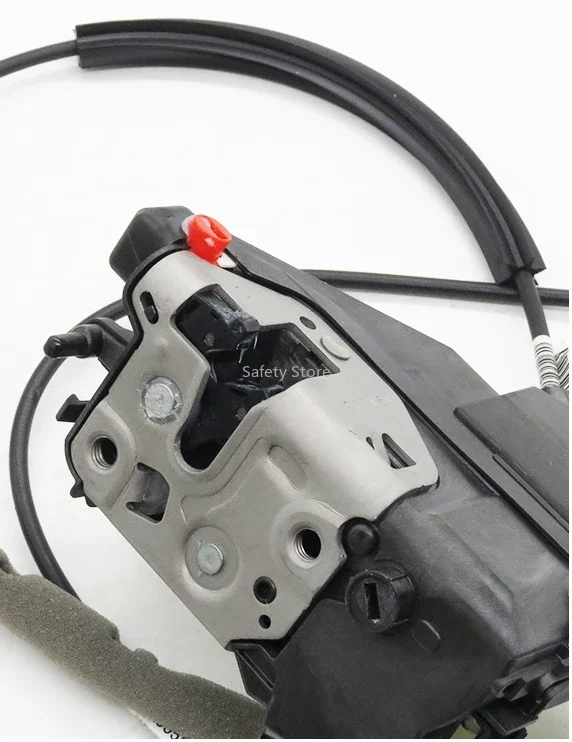 Suitable for Peugeot 308 Citroen C5C6 C4L Sega 408 508 central locking motor 3008 locking device door lock block