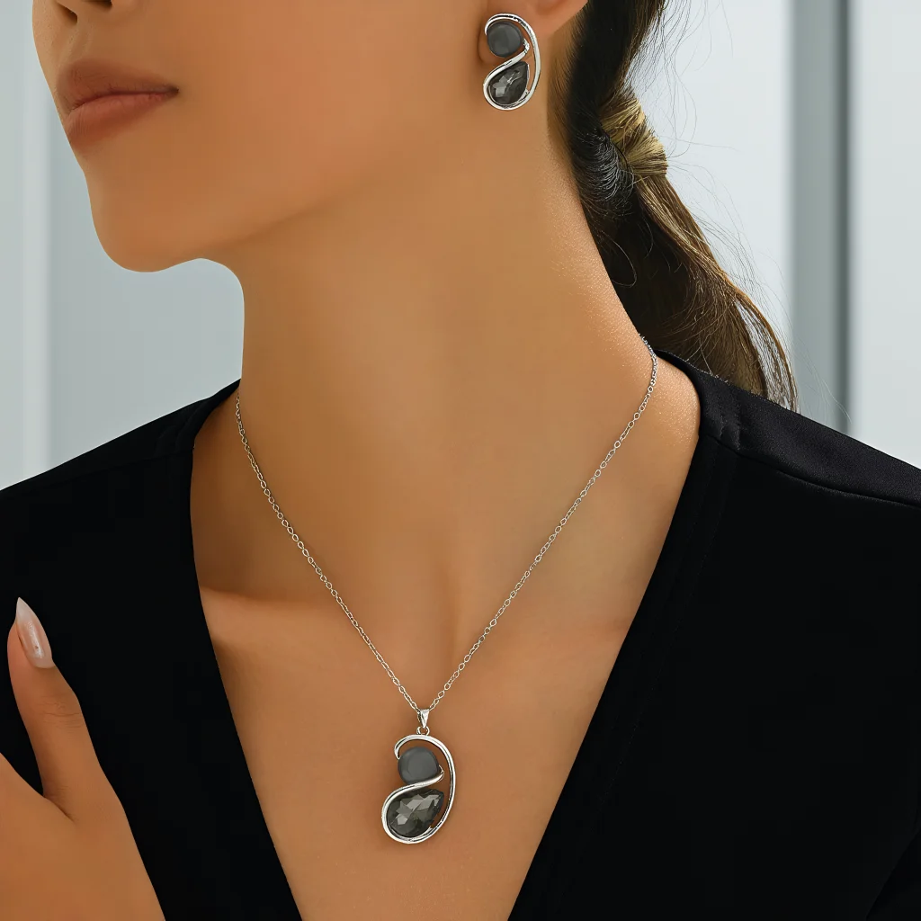 

3pcs Elegant Vintage Jewelry Set for Women Gray Geometry Necklace Shiny Crystal Choker Bridal Wedding Earrings Party