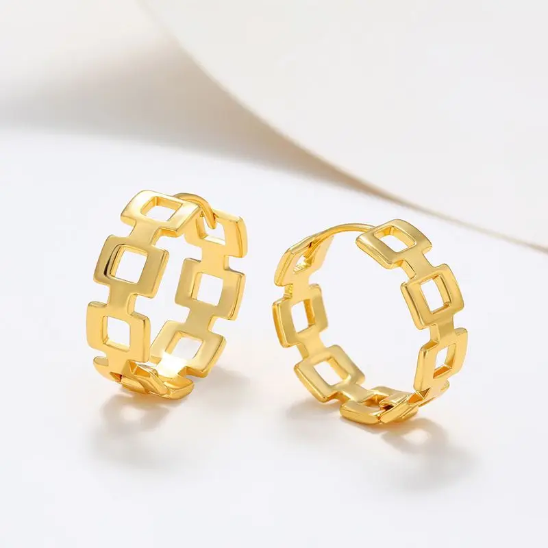 Wholesale--- No Stone Geometry Hoop Earrings for Women Fashion Jewelry Gold Plated 24 k