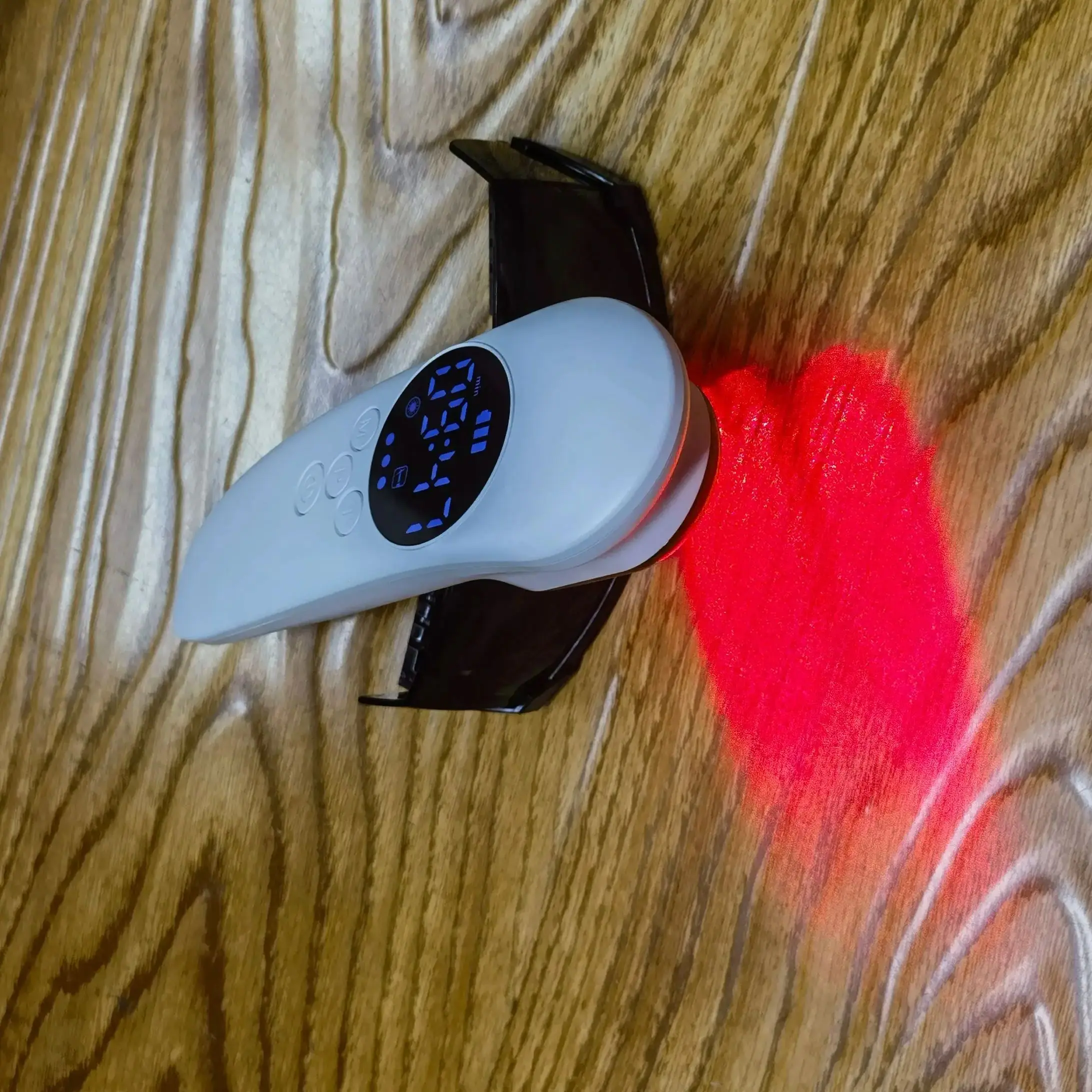 

Устройство для холодной лазерной терапии — неинвазивное облегчение боли при артрите, спортивных травмах и заживлении ран.