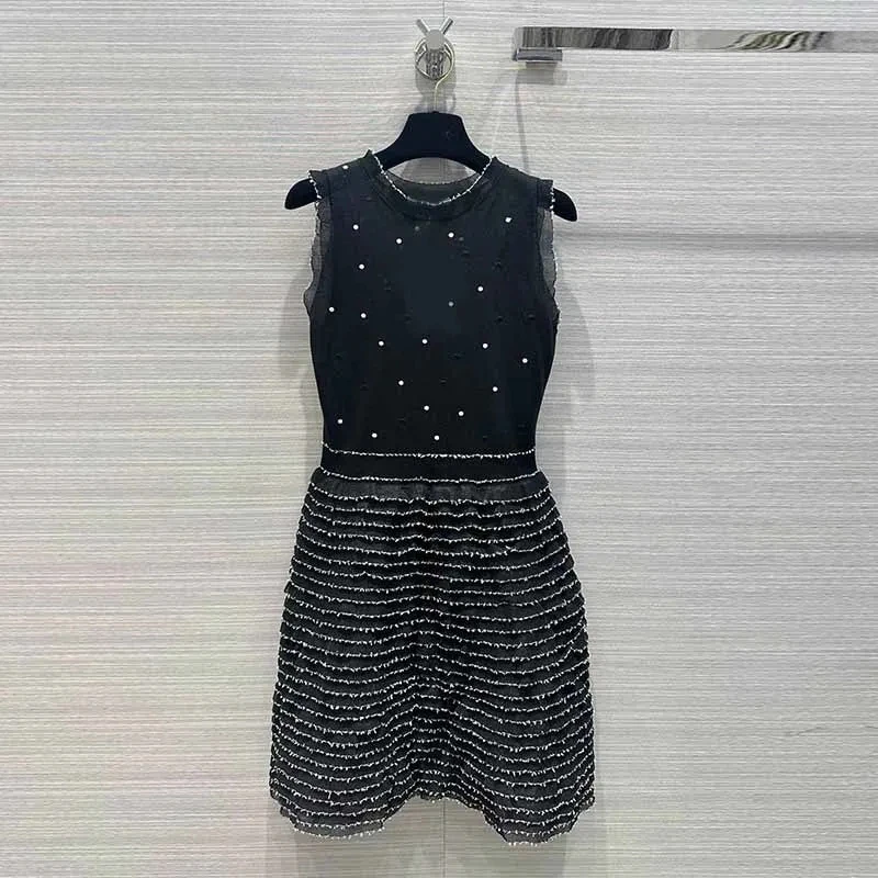 24 Ladies Black White Polka Dot Lace Dress Designer Sleeveless Round Neck Fluffy Dress Elegant High End Formal Dress Spring New