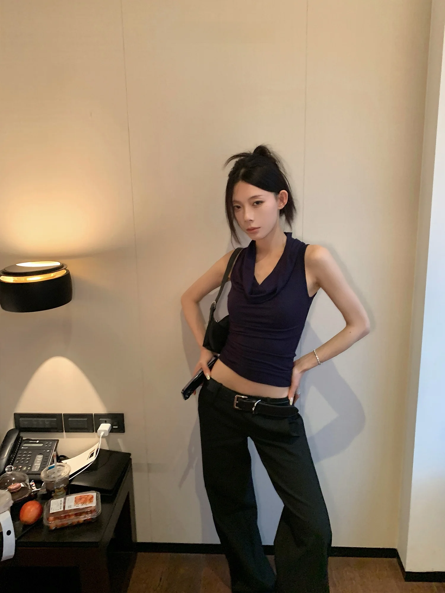 

Slim Fit ort T-irt Women's Summer New Sle oulder Baring Top Elastic Fiber Polyurethane 0% Other 90% Commute Sle