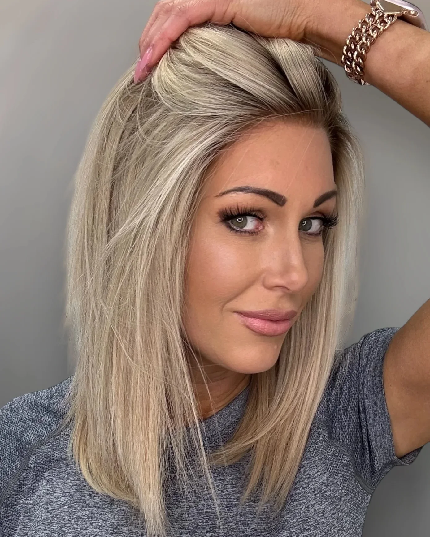 밥 내추럴 스트레이트 옴브레 애쉬 블론드 13*4 HD 합성 레이스 프론탈 가발 여성용 자연스러운 프리플럭 헤어라인 프리미엄 섬유