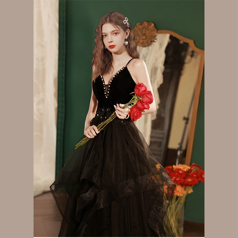 Maßgeschneiderte bezaubernde Abendkleider mit V-Ausschnitt und Spaghettiträgern und Perlen 2025, bodenlang, Organza, ärmellos, Reißverschluss, formelle Partykleider