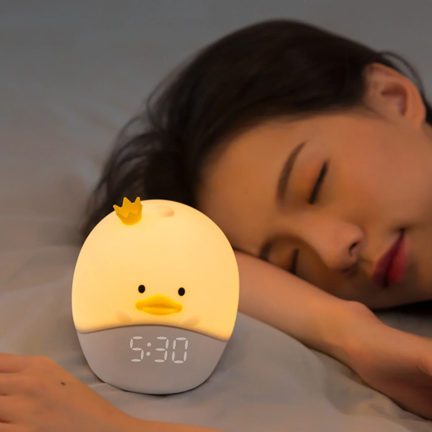 Cozy, Gentle and Soft Cartoon Animal Bedside Children's Alarm Clock - Cute Fluffy Design for the Perfect Sleep Experience with S