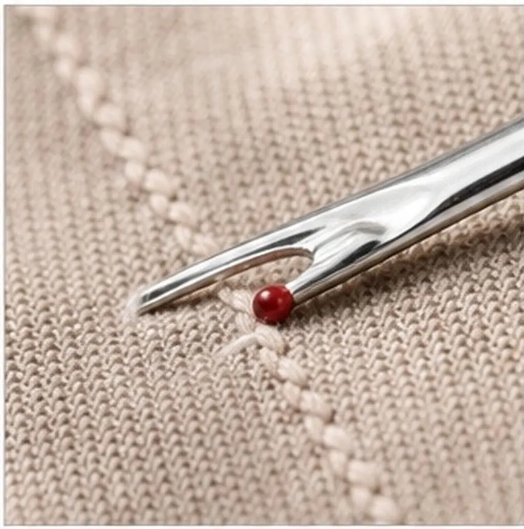 Seam Ripper with Wooden Handle Stitch Unpicker Metal Tool for Removing Hems Seams Quickly Clean Bar on Vacuums