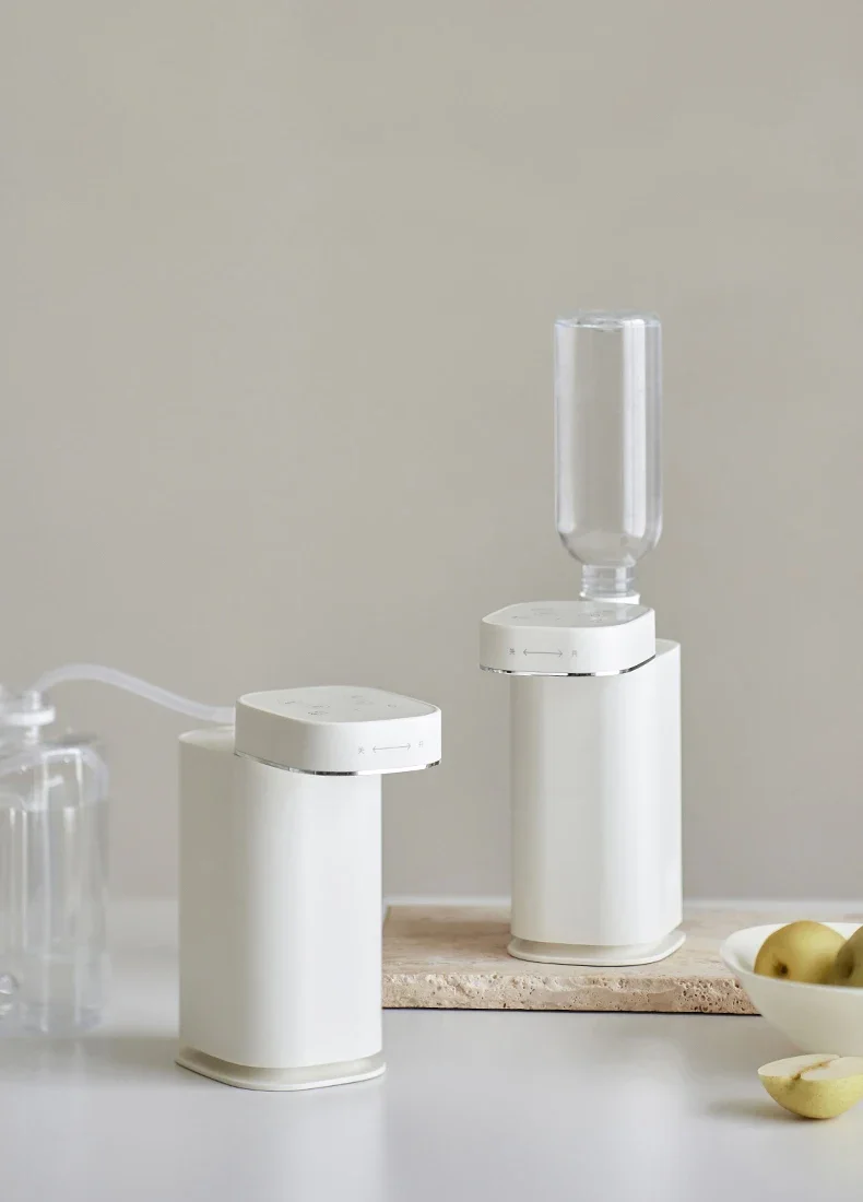 220Vks ตู้น้ําร้อนทันทีเดสก์ท็อปมินิแบบพกพาเครื่องทําน้ําอุ่นแร่