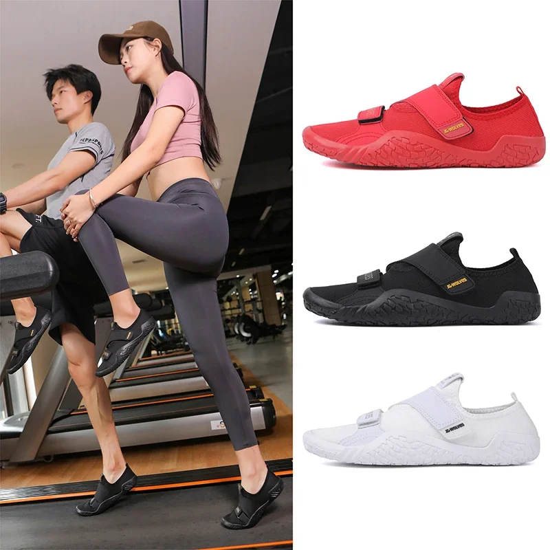 Men's Minimalist Trail Runner Travel Shoes Indoor Cross Training Shoes Yoga Shoes Casual Sneakers