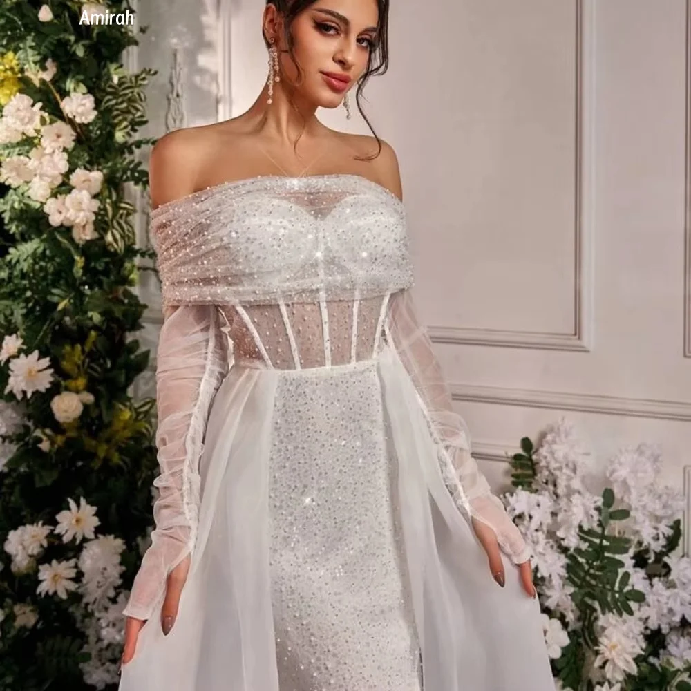 Amirah فستان حفلة موسيقية نسائي 2025 فساتين سهرة بيضاء لامعة زفاف مصنوعة حسب الطلب بكتف واحد وأكمام طويلة فستاين سهرة/فساتين الحفلات امرأة الحفلات