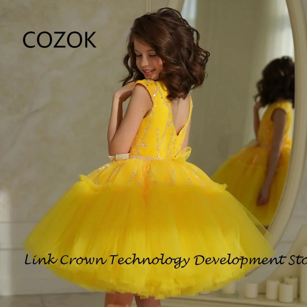 

COZOK Gorgeous Yellow Flower Girls Dresses with Sequined 2024 A Line Sleeveless Christmas Dresses فستان عيد الميلاد Ankle Length