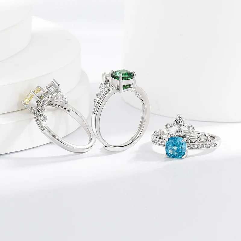 Hip-hop ice flower princess crown ring - fashionable for ladies. Ideal for light and luxurious parties, engagement, formal event