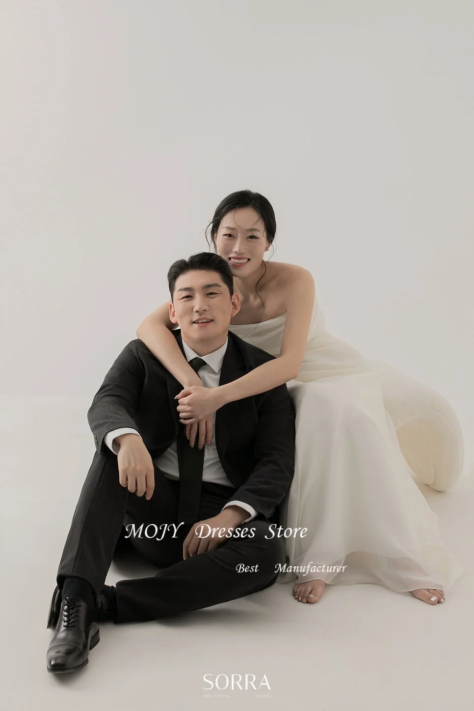 ชุดแต่งงานแบบเกาหลี Mojy แบบเปิดไหล่ สายเดี่ยว ผ้าออร์แกนซ่า ทรงเอไลน์ ชุดเจ้าสาวหรูหรา ยาว สำหรับถ่ายภาพ ผู้หญิง รับตัดตามสั่ง ปี 2025