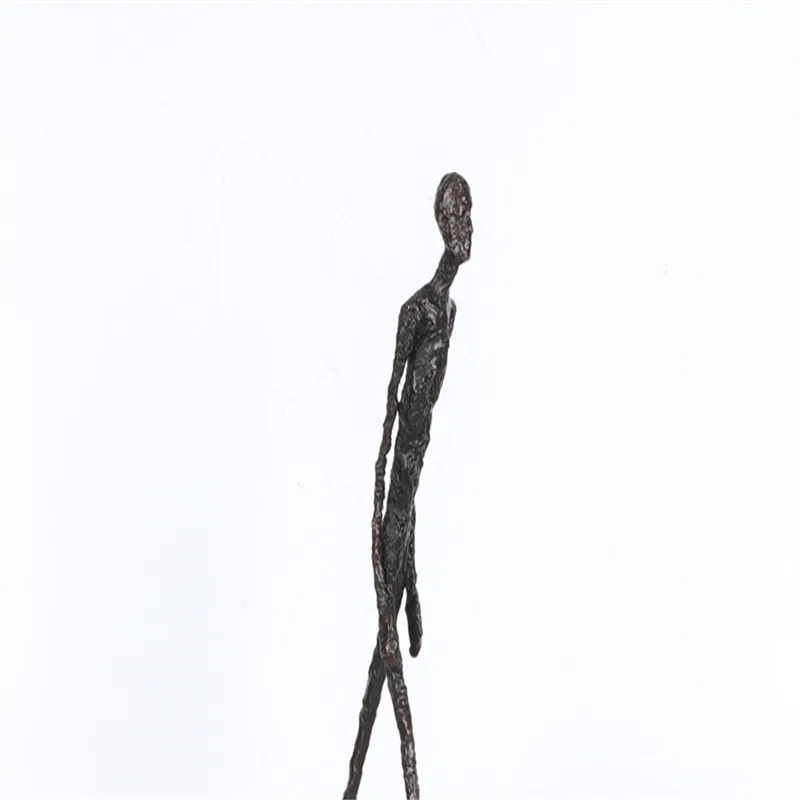 

Бронзовая статуя прогулочного человека Giacometti, реплика, большая знаменитая абстрактная скульптура, великолепное украшение для гостиной