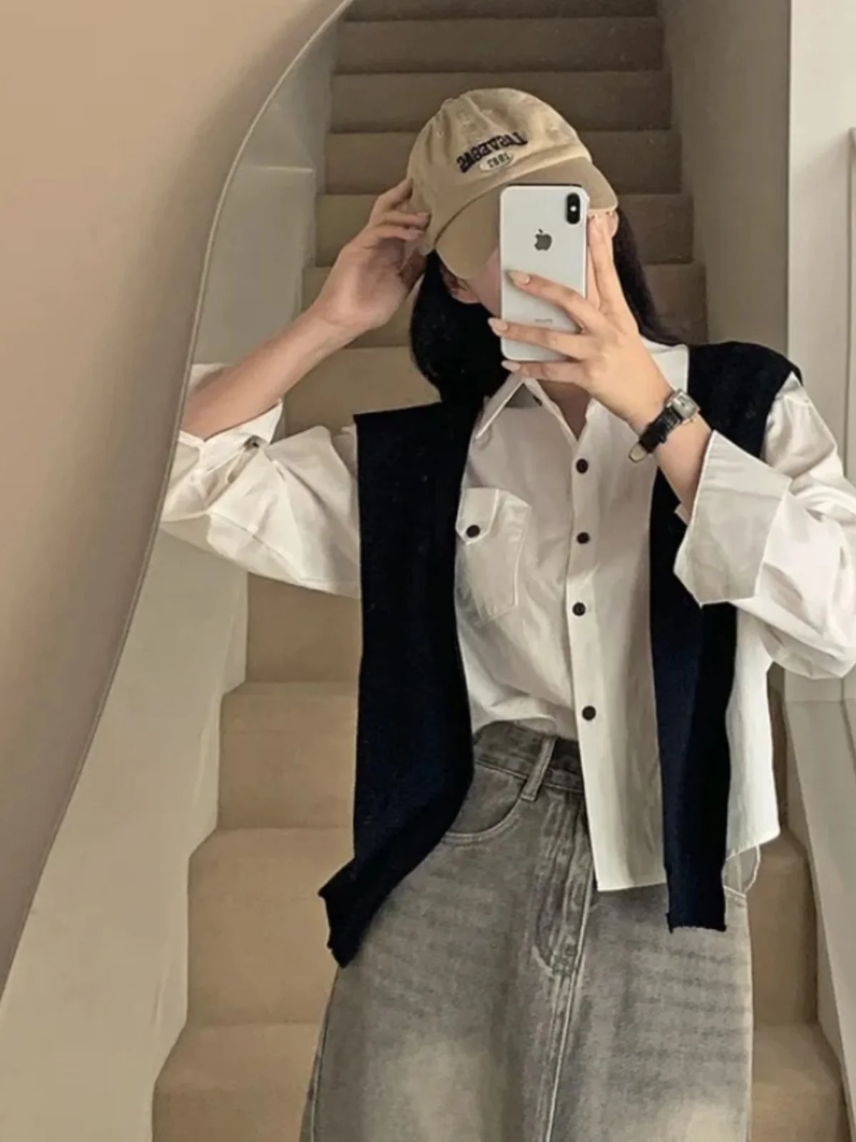 White irt Women's Early Autumn New Sle Knitted awl Two-Piece Set ort High Waist Commute Sle Korean Version  Collar