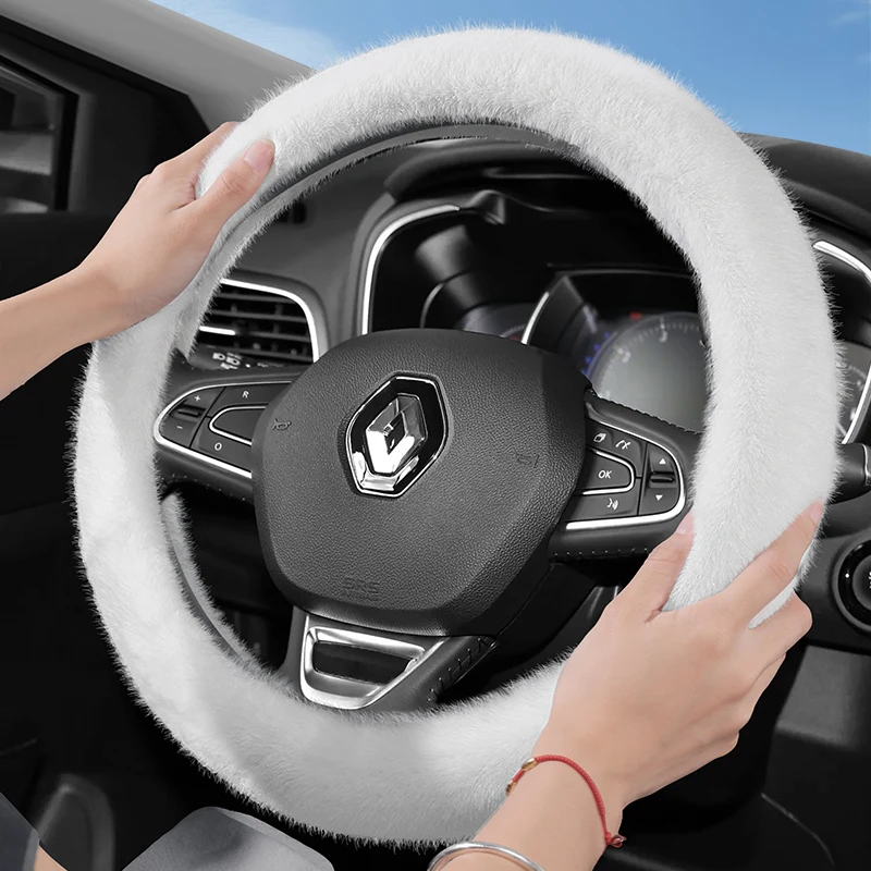 

Suitable for Renault Plush Steering Wheel Cover, Fashionable Autumn and Winter Warm Non-Slip Protective Cover Kardian Emblème 4 5 Electric Symbioz Captur Scenic E-Tech Rafale Master Clio Megane Kadjar Koleos White