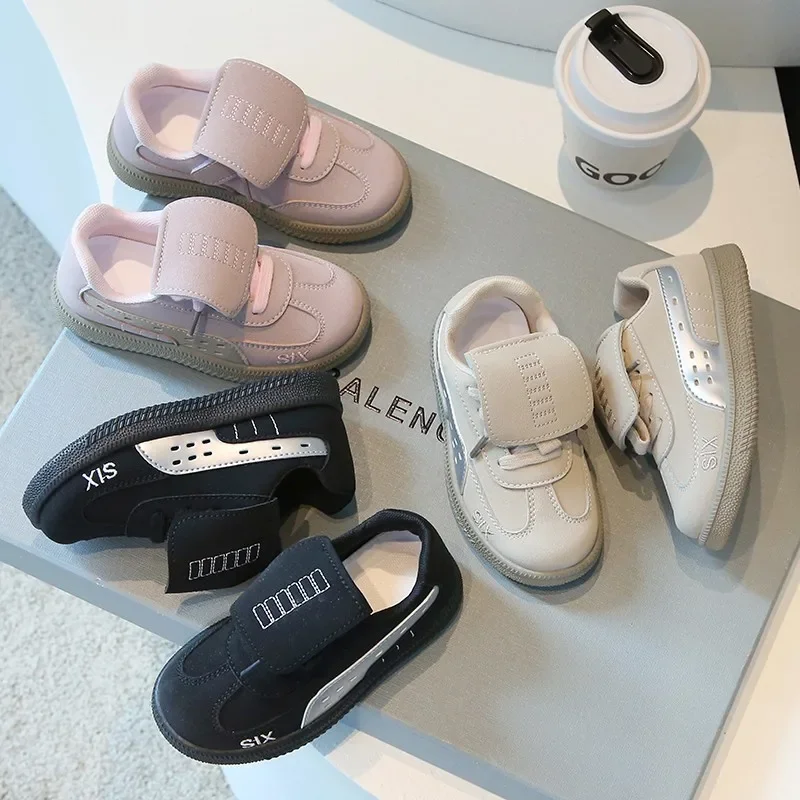 New Children's Sneakers Lightweight Moral Training Boys Girls Casual Shoes Soft Bottom Leather Kids Flats Sports Student Running