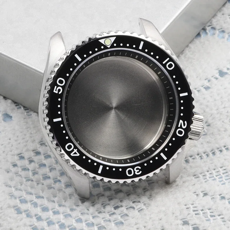 حافظة ساعة SKX007/009 مقاس 42.5 ملم من الفولاذ المقاوم للصدأ وزجاج الياقوت مناسب لحركة Seiko mod NH35/36 C3 فائقة الإضاءة