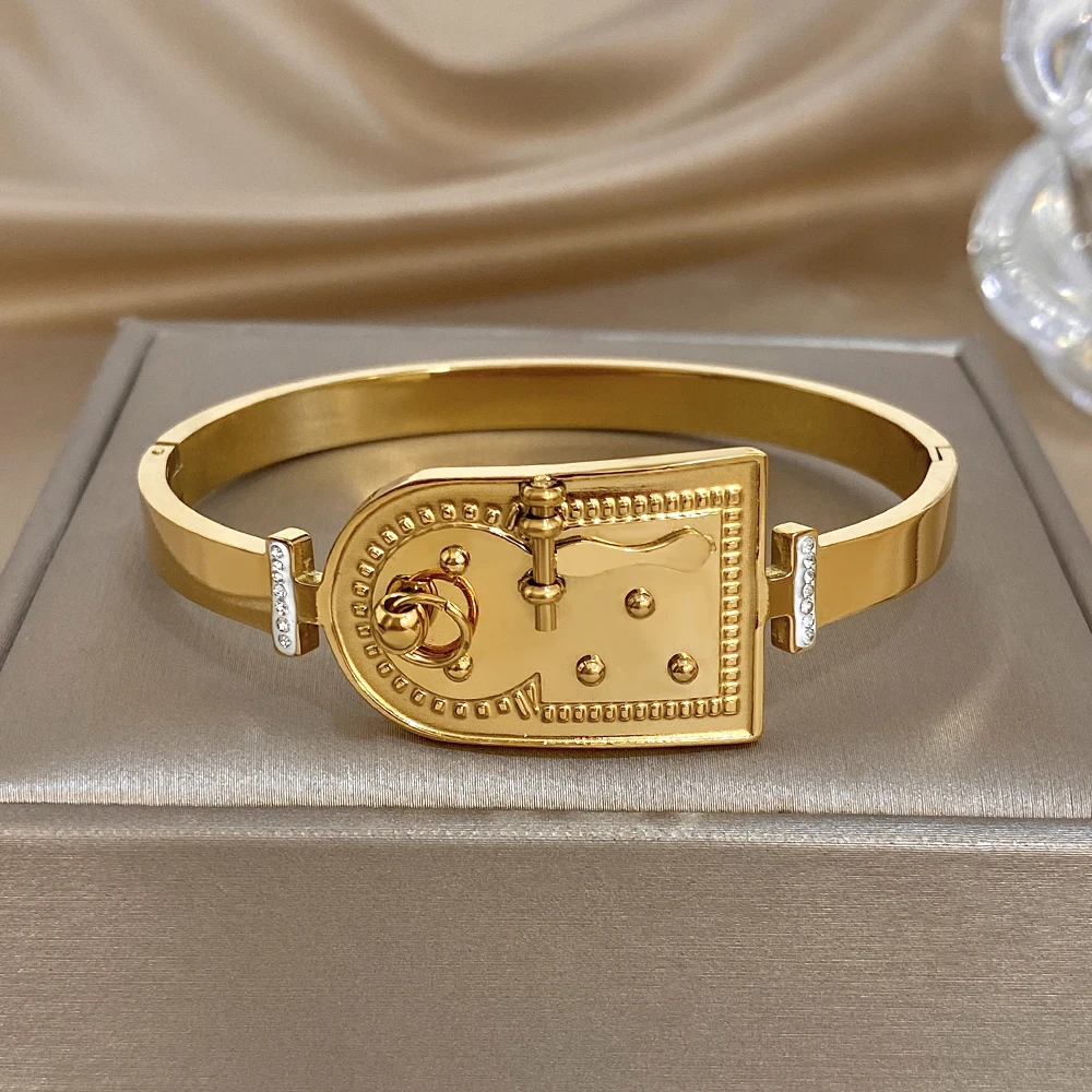 DODOHAO Luxurious Rhinestone Arched Stainless Steel Bangle for Women Glossy Gold Plated Waterproof Cuff Bracelet Stacked Jewelry