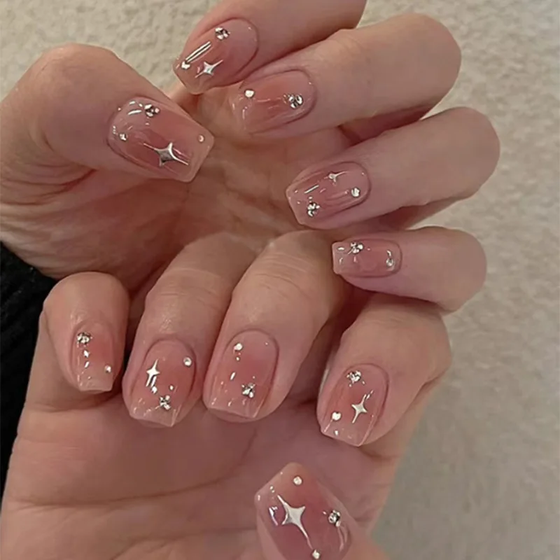 Faux ongles à tête carrée courte, 24 pièces, Design d'herbe française blanche, à pression, poudre brillante, couverture complète détachable