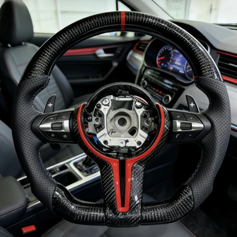 

Кастомизированный руль из карбона и кожи для BMW F30, F10, F15, F36, F20, F25, F32, M3, M5, E71, E70, E90, M Sport.