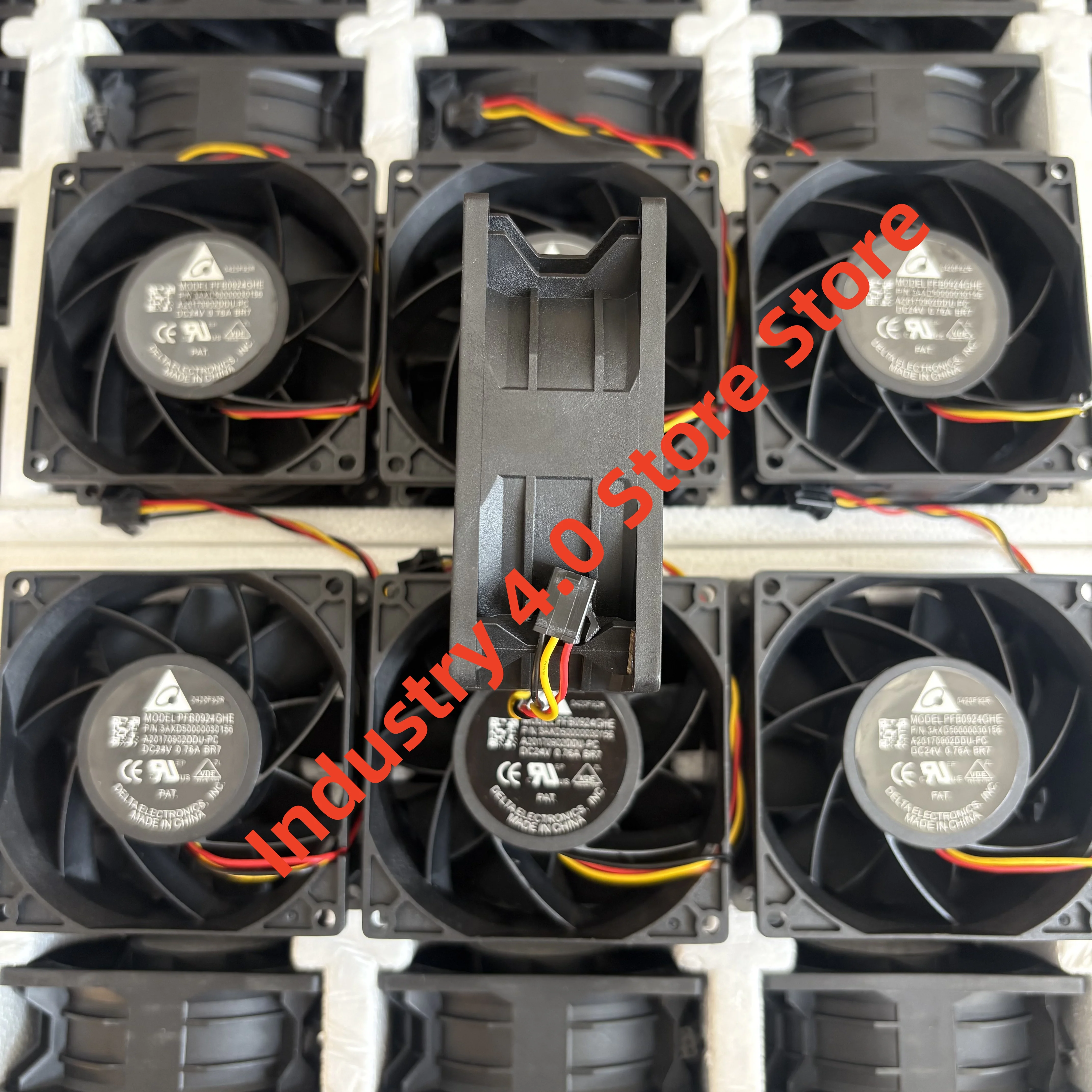 تستخدم PFB0924GHE BR7 DC24V 0.76A 3wire (3AXD50000030156) لمروحة التبريد ACS510/550