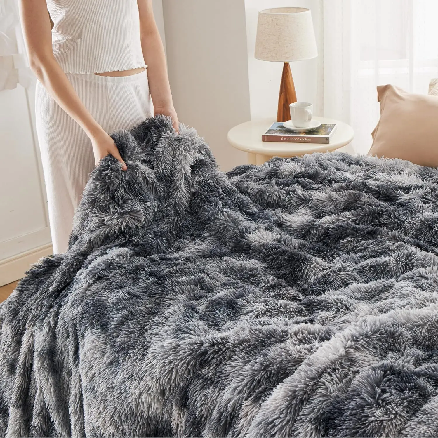 Faux Fur Fluffy Fleece Sherpa Blanket Couch Throw Soft Warm Plush Blanket for Home Decor And Bedding