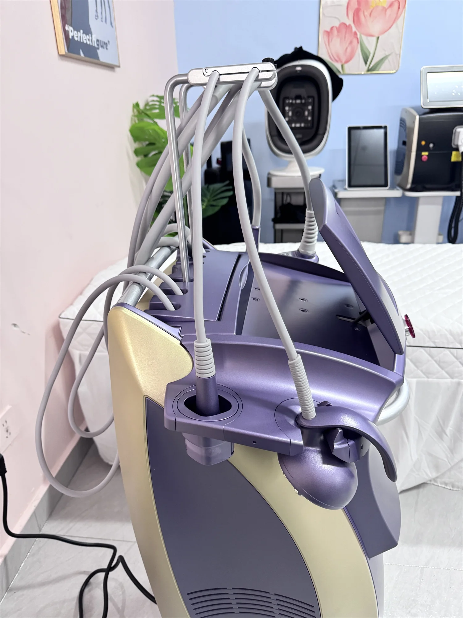 비너스 레거시 다기능 RF 쉐이핑 스트레치 마크 감소 피부 탄력 강화 슬리밍 4D 전문 바림펄스 기계