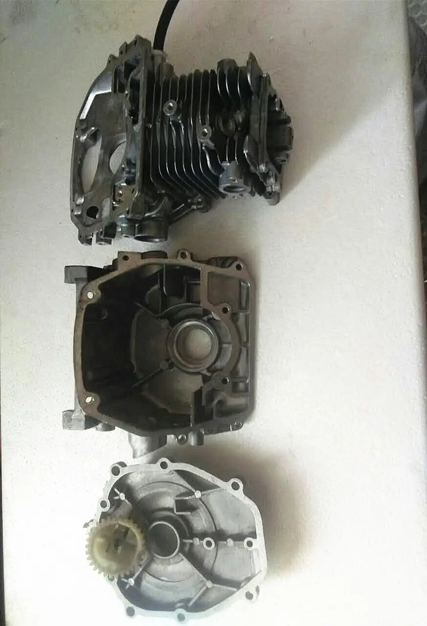 Hangkai four-stroke air-cooled 3.6-4.0 hp outboard motor, stern motor, marine motor cylinder head housing set