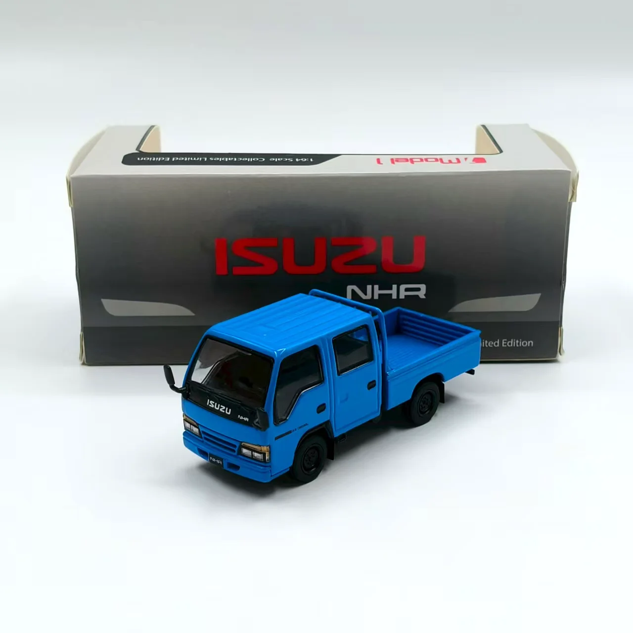 

Литая под давлением модель, масштаб 1:64, ISUZU Van, модель автомобиля из сплава, Коллекционная игрушка, подарок, сувенир, дисплей, орнамент