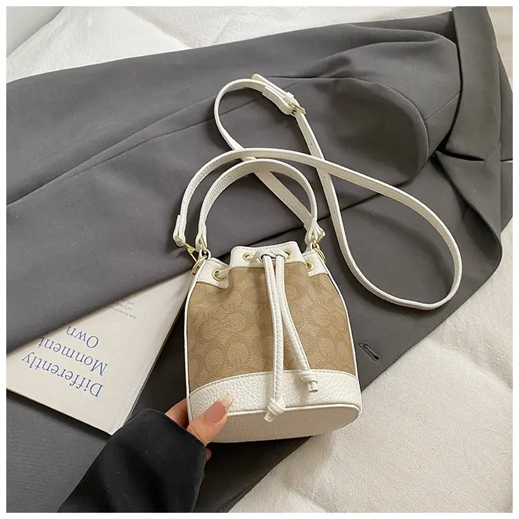 ‌ Borsa a secchiello alla moda con coulisse Borsa a tracolla obliqua con tracolla regolabile 2025, borsa alla moda retrò per lavoro e settimana, leggera ‌