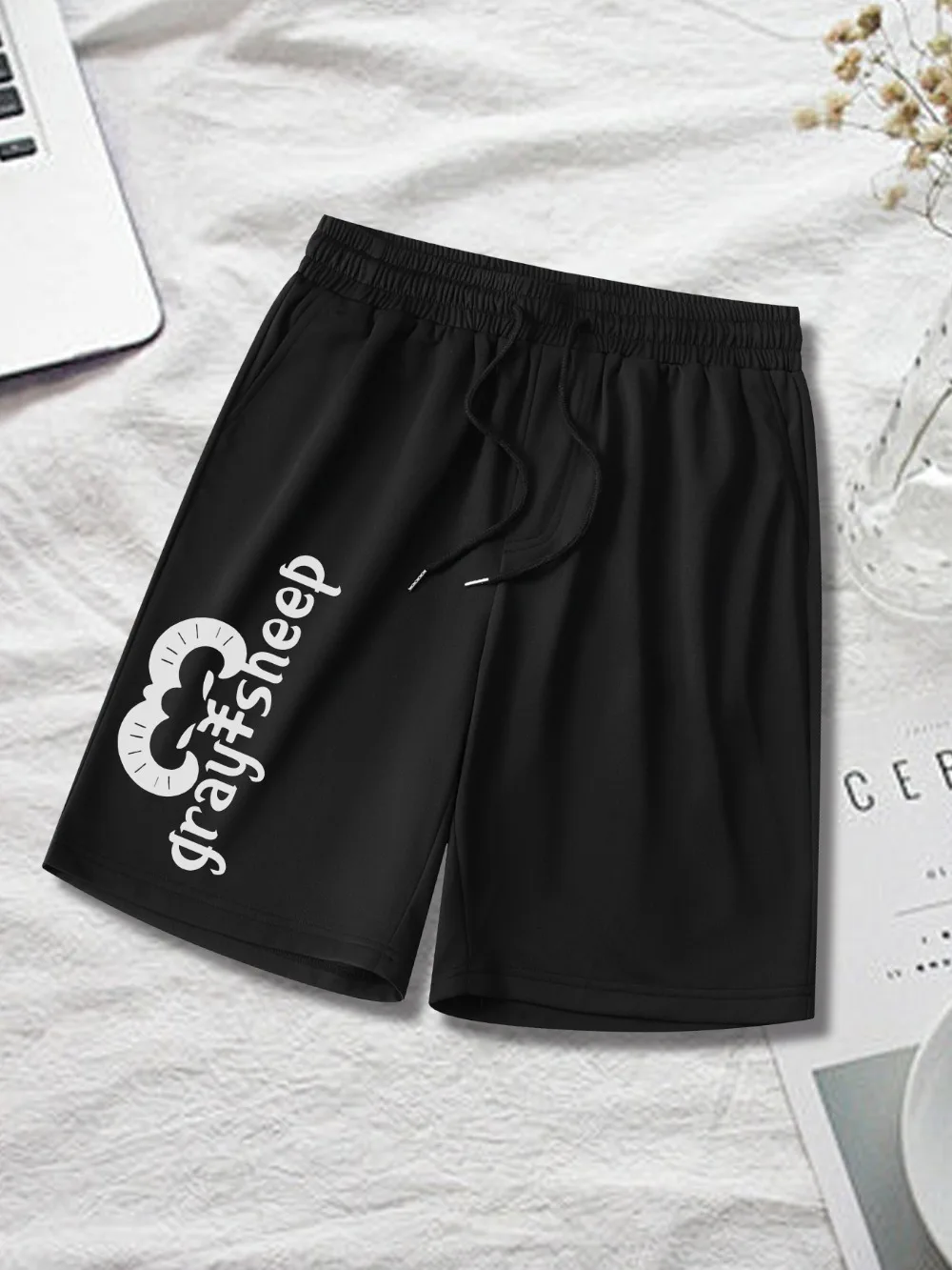 TOCUCL 新着プリントメンズスポーツショーツカジュアル 2025 夏快適な弾性ウエストの服男性通気性の短いズボン