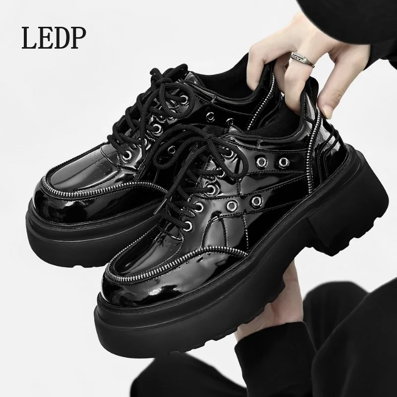 LEDP-zapatos de tablero negros para hombre, calzado de suela gruesa, cabeza grande, punta redonda, estilo Derby, tendencia Retro