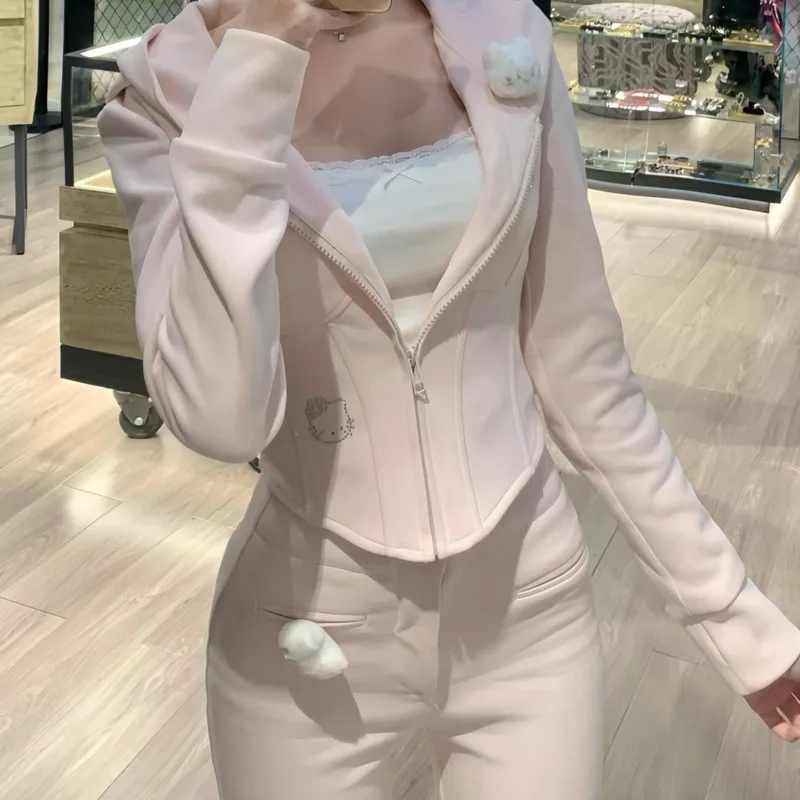 

​ ​ Женский светло-розовый комплект из 2 предметов с толстовкой с кошачьими ушками и прямыми брюками — уютная повседневная одежда Hello Kitty в уличном стиле