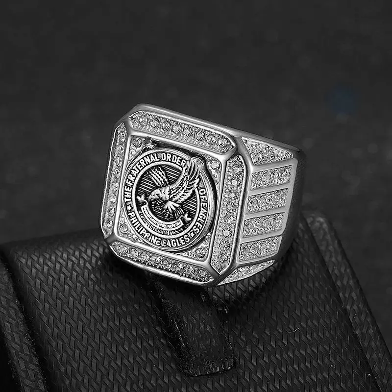 Megin D Stainless Steel Titanium Luxury Zircon Eagle Gold Hip Hop Heavy Rings for Men Women Couple Friends Gift Fashion Jewelry