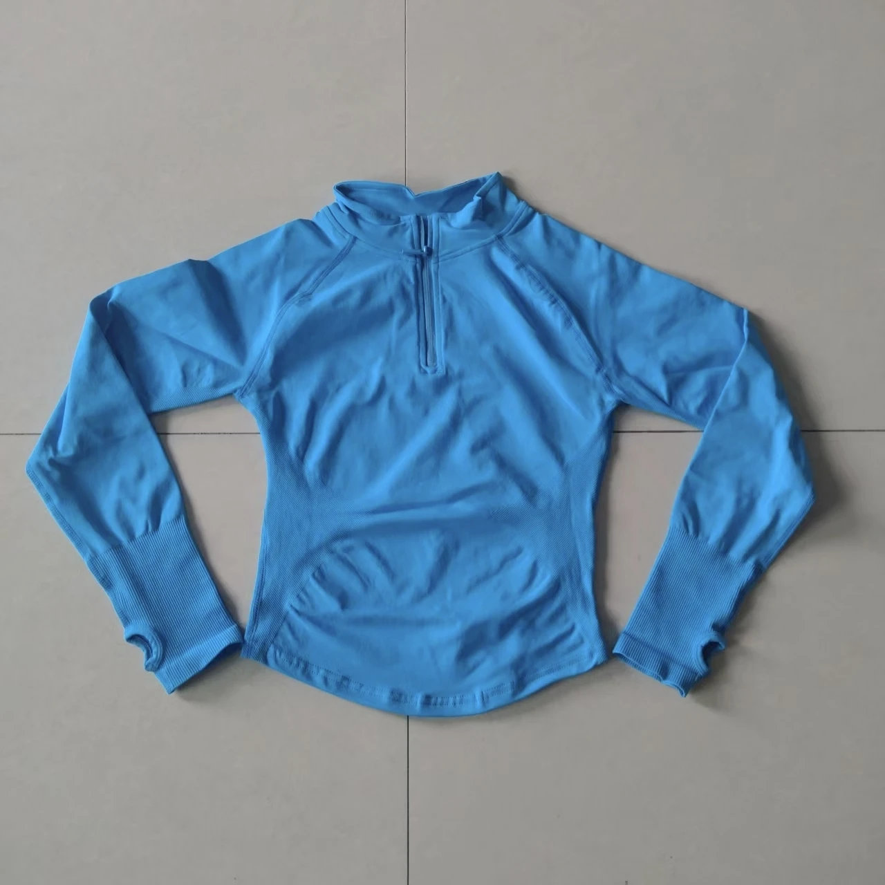 Dneyf D-Y-F Damen Workout-Top mit Halbem Reißverschluss, Schlankes Langarm-Kompressionsshirt für Yoga & Fitness-Training mit Individuellem Etikett – Detail 18