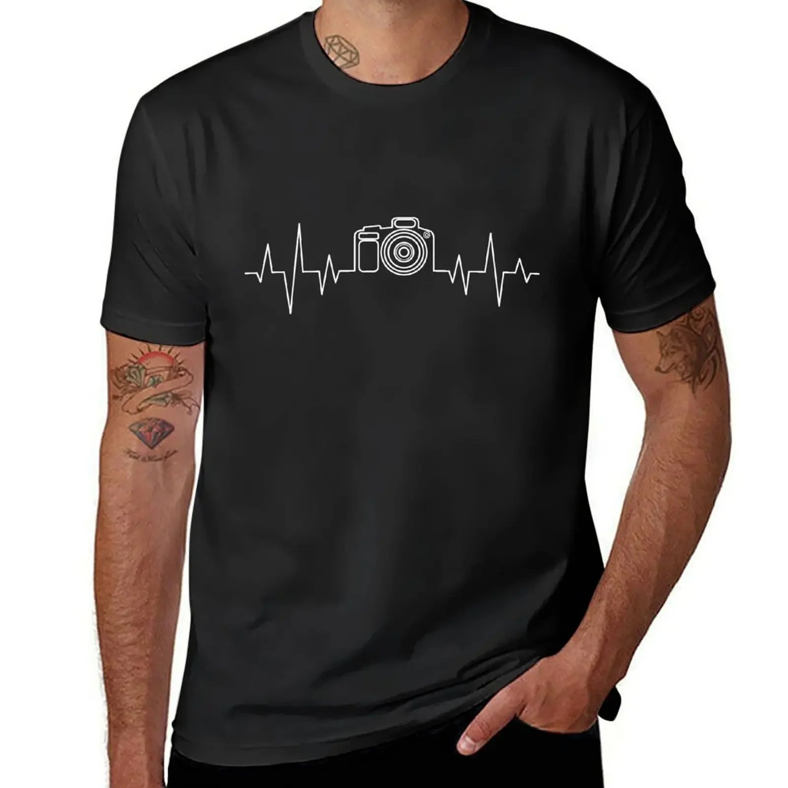 Camera Photograph Heartbeat Gift T-Shirt summer top vintage anime shirt Men's t-shirt