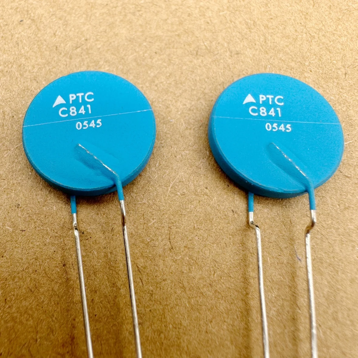 10PCS/original PTC841 thermistor C841 B59841C0135A070 diameter 16MMx2.5 imported 6R