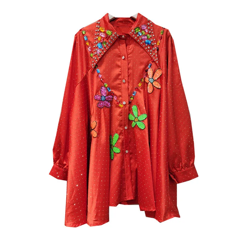 Camicia con perforazione a caldo con ricamo pesante Camicia da donna leggera di lusso per tutto il corpo con perline risvolto manica lunga ampia autunno e inverno setosa