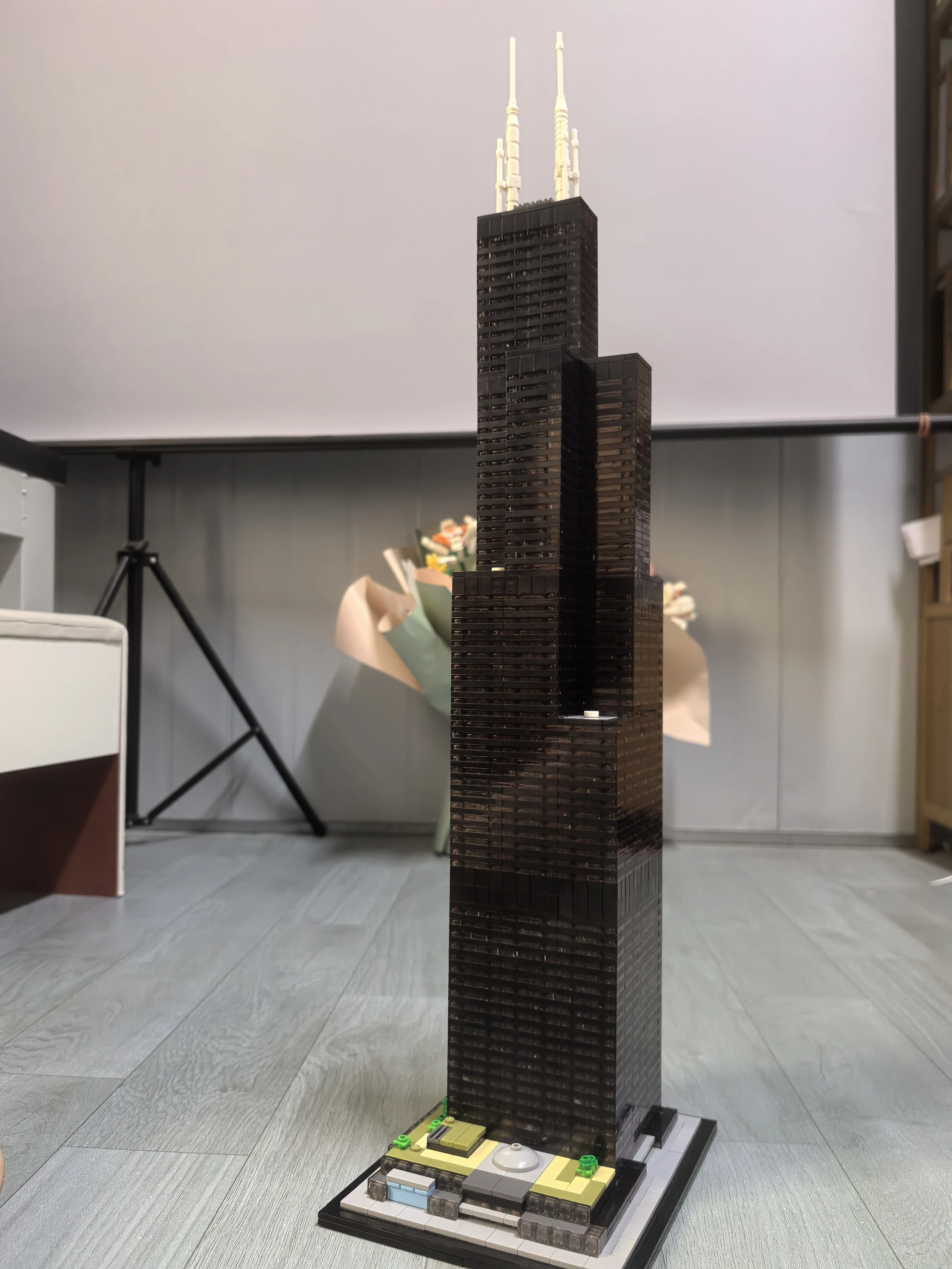 MOC-21046 127129    Klocki konstrukcyjne Dimon Willis Tower w skali 1:800 ﻿