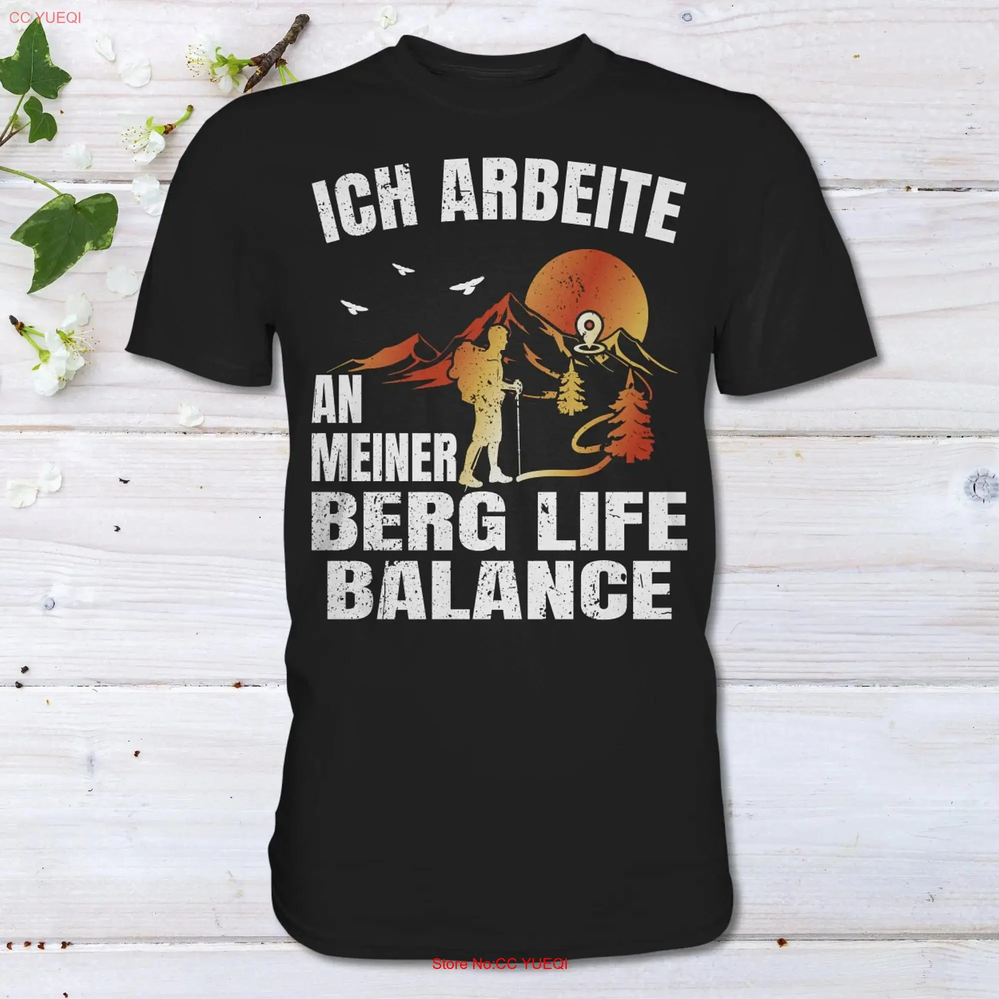 Berg T Shirt für Wanderer als Geschenkidee Wanderliebhaber Naturliebhaber Life Balance long or short sleeves